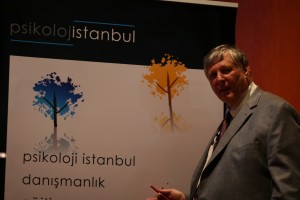 Prof. Dr. Byron Norton